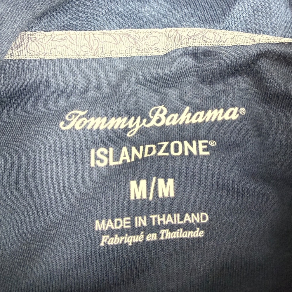 Tommy Bahama Detroit Pistons IslandZone Quarter Zip Hooded Pullover Men's M NWT - Picture 5 of 10